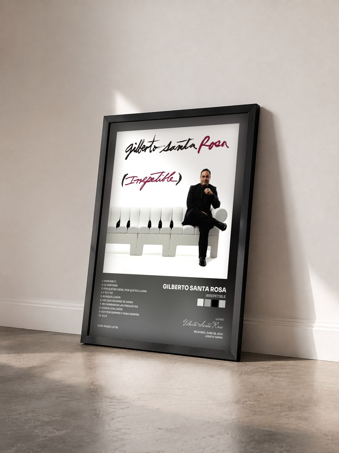#noir Tableau de l'album Irrepetible de Gilberto Santa Rosa vu de trois quarts, cadre noir