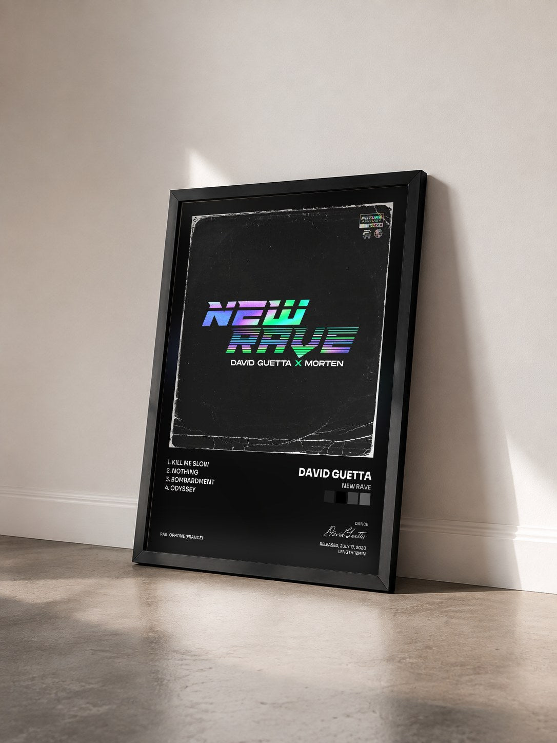 #noir Tableau de l'album New Rave de David Guetta vu de trois quarts, cadre noir