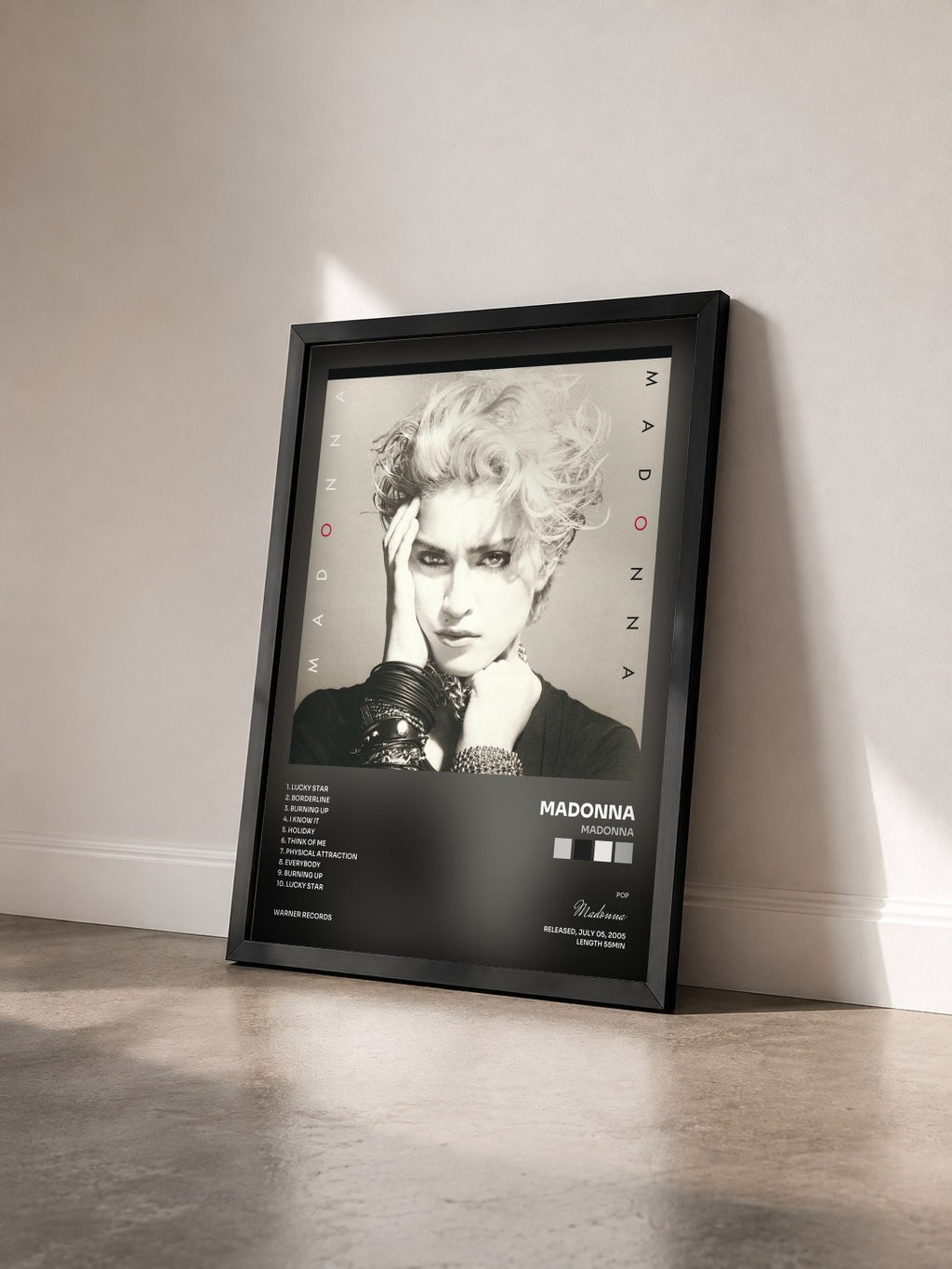 #noir Tableau de l'album Madonna de Madonna vu de trois quarts, cadre noir