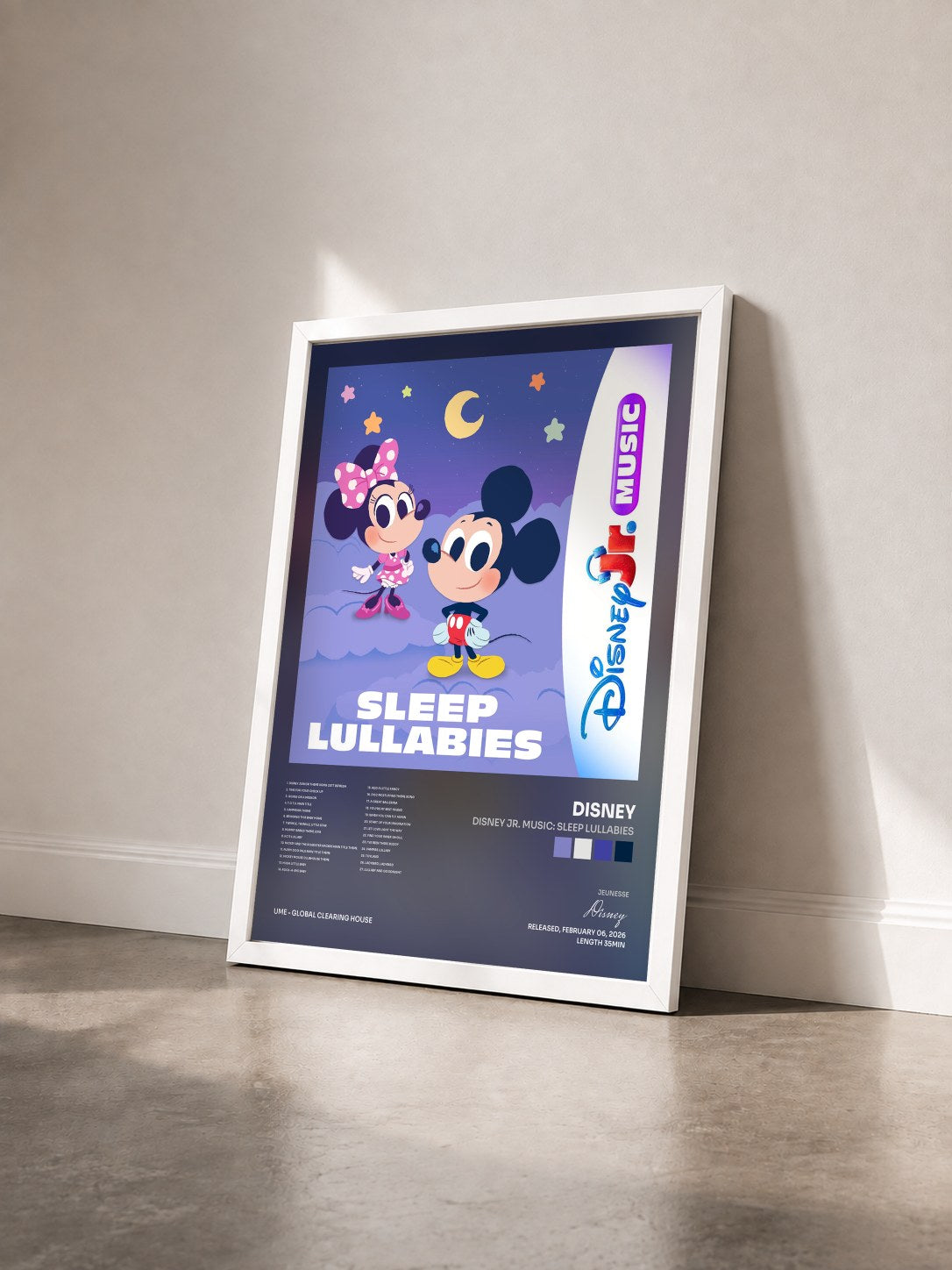 #blanc Tableau de l'album Disney Jr. Music: Sleep Lullabies de Disney vu de trois quarts, cadre blanc