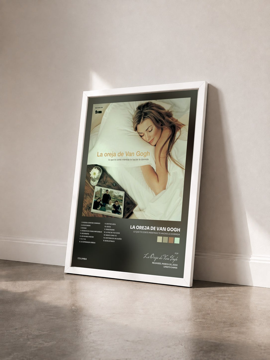 #blanc Tableau de l'album Lo Que Te Conte Mientras Te Hacias La Dormida de La Oreja de Van Gogh vu de trois quarts, cadre blanc