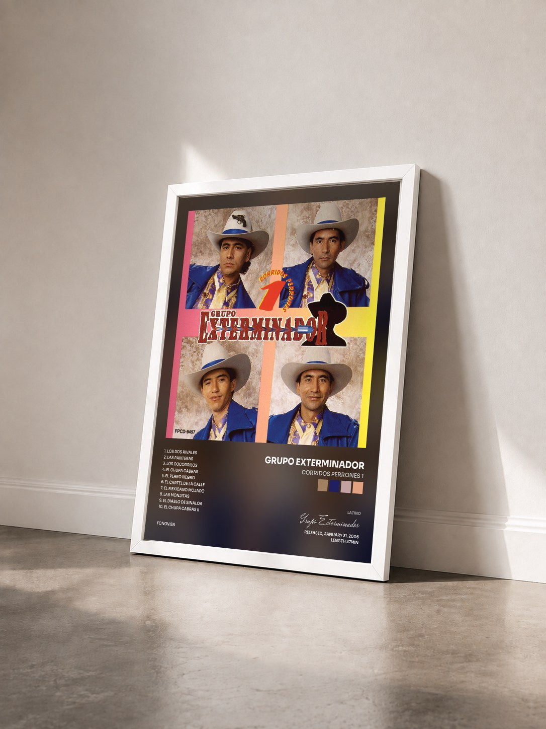 #blanc Tableau de l'album Corridos Perrones 1 de Grupo Exterminador vu de trois quarts, cadre blanc
