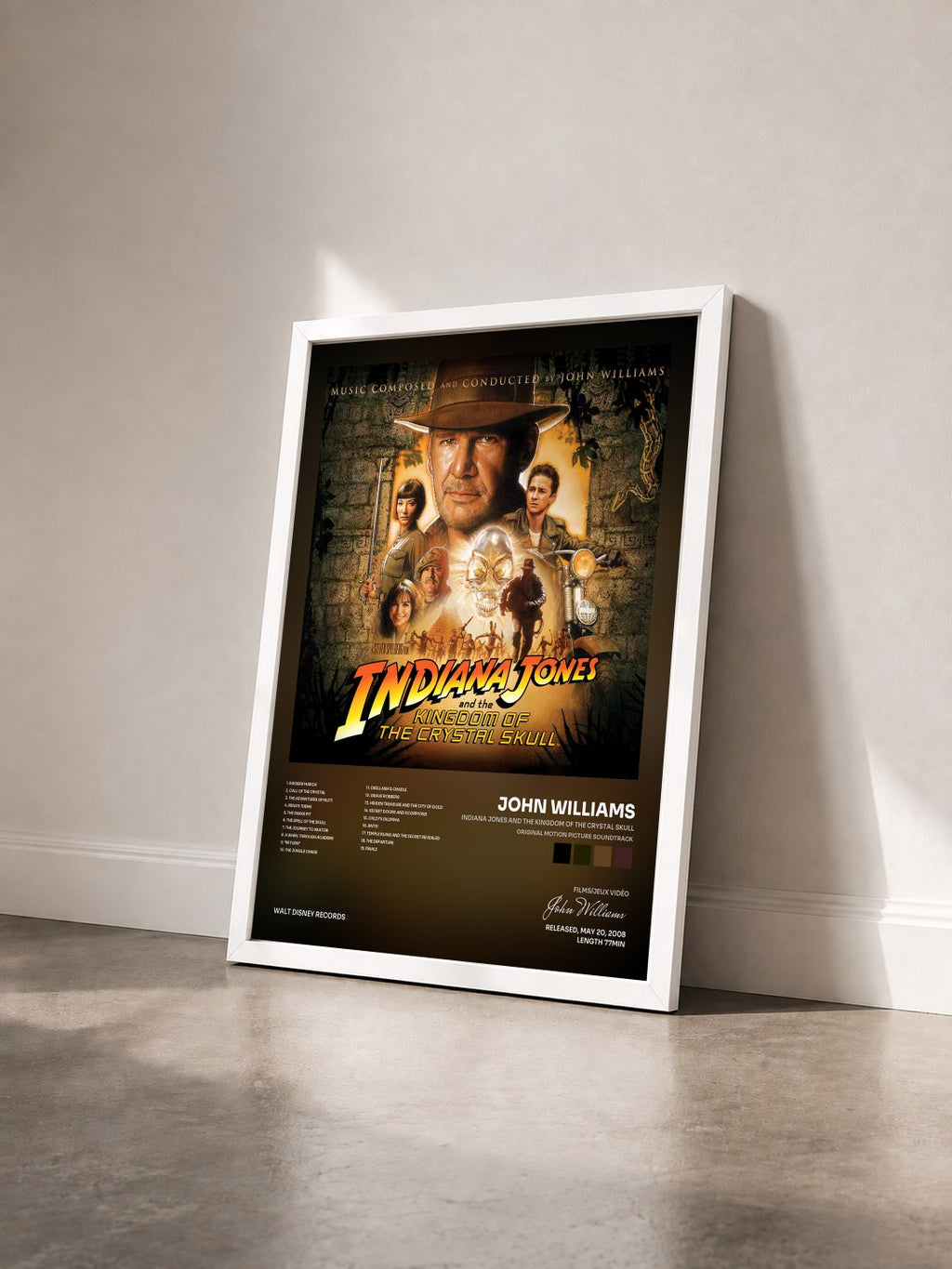 #blanc Indiana Jones and the Kingdom of the Crystal Skull (Original Motion Picture Soundtrack) de John Williams en lámina enmarcada vista de tres cuartos, marco blanco