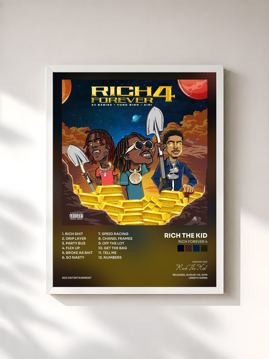 #blanc Rich Forever 4 von Rich The Kid als gerahmter Kunstdruck, weißer Rahmen, gedruckt und gerahmt in Frankreich