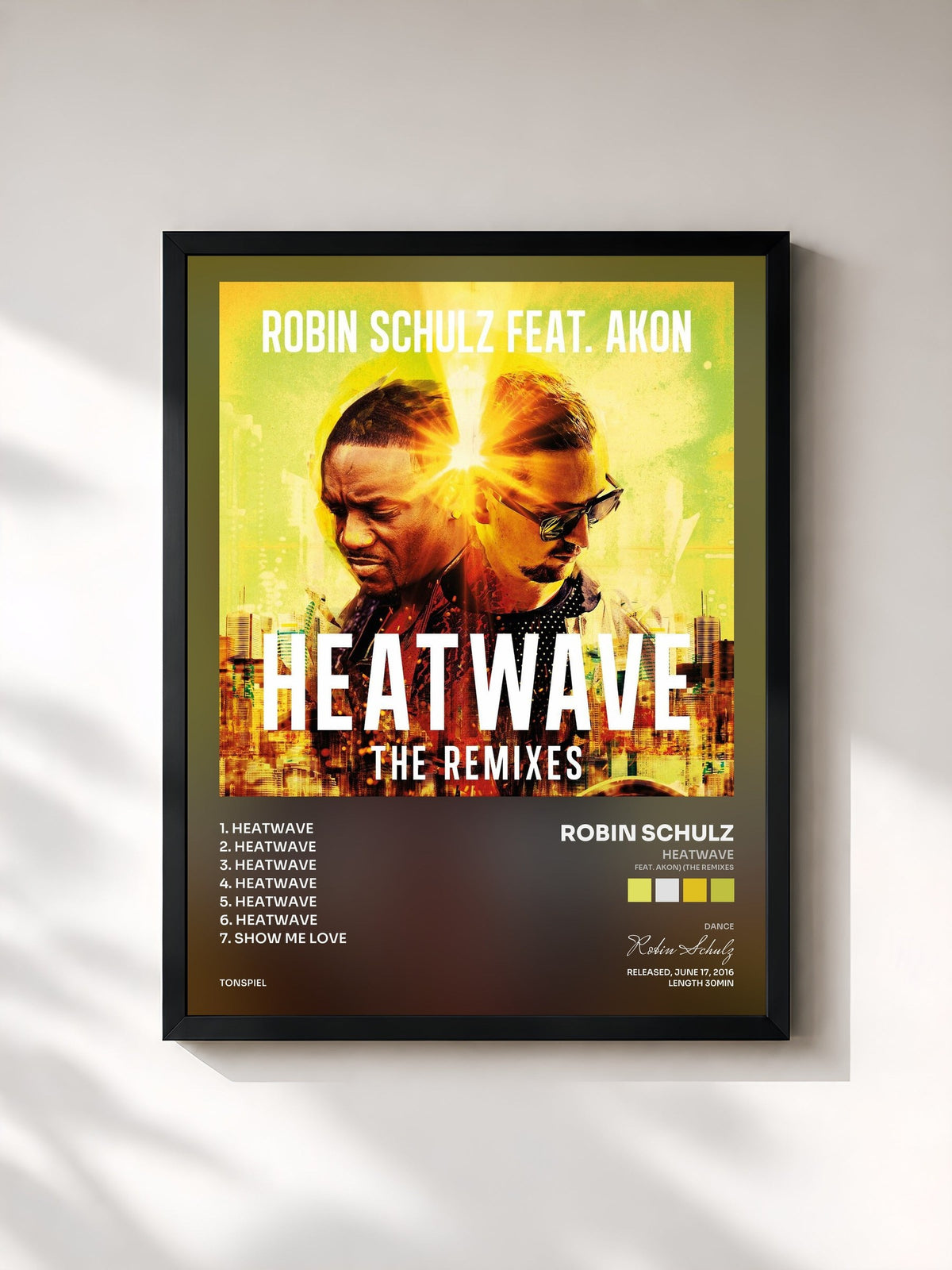 #noir Tableau de l'album Heatwave (feat. Akon) (The Remixes) de Robin Schulz, cadre noir, imprimé et encadré en France