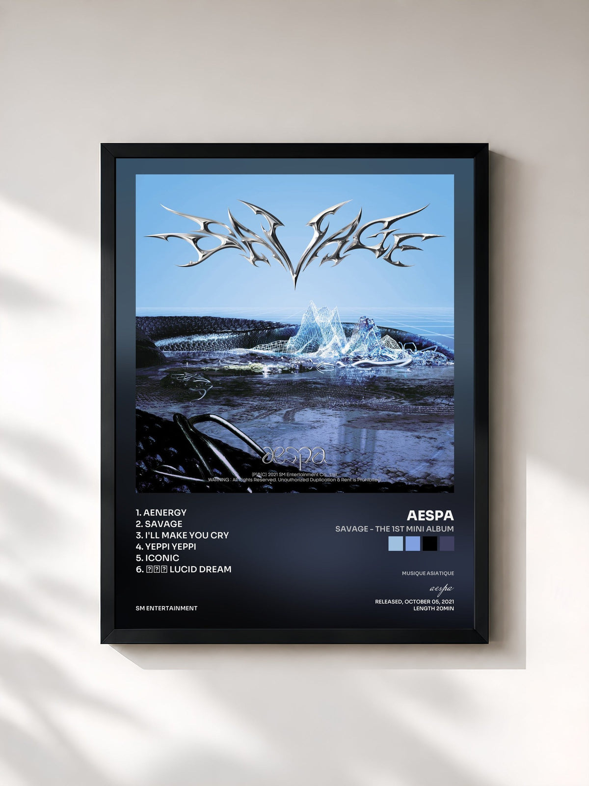 #noir Tableau de l'album Savage - The 1st Mini Album de aespa, cadre noir, imprimé et encadré en France