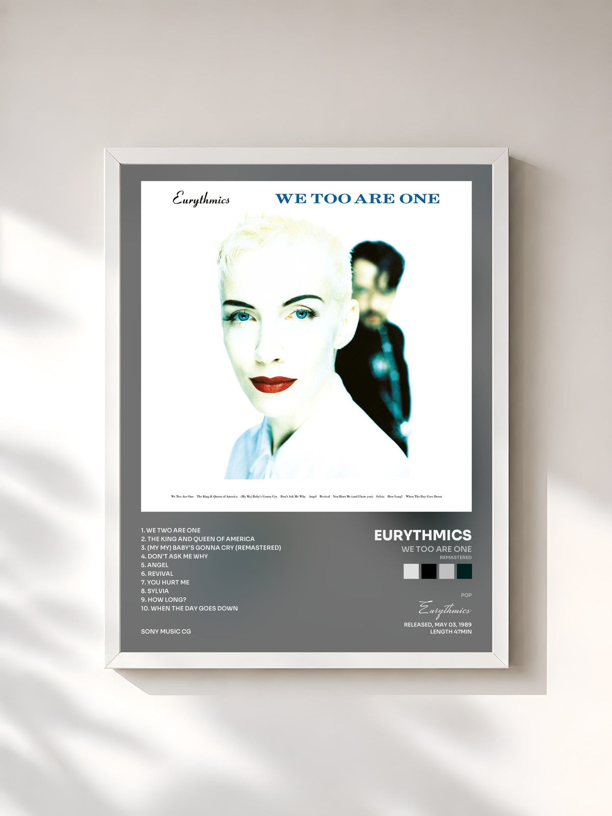 #blanc Tableau de l'album We Too Are One (Remastered) de Eurythmics, cadre blanc, imprimé et encadré en France