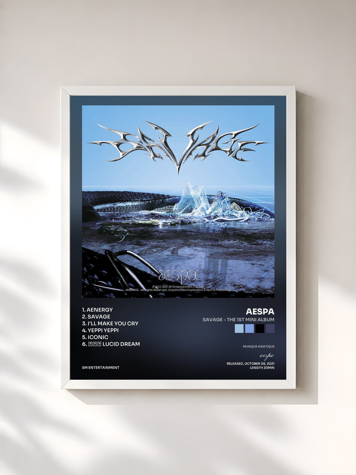 #blanc Tableau de l'album Savage - The 1st Mini Album de aespa, cadre blanc, imprimé et encadré en France