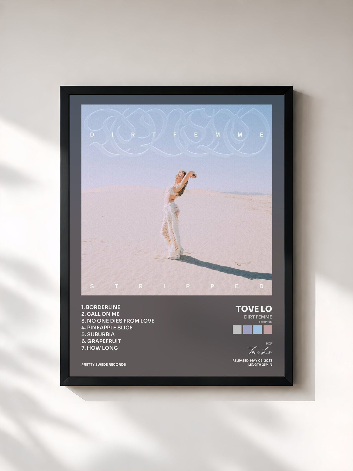 #noir Tableau de l'album Dirt Femme (Stripped) de Tove Lo, cadre noir, imprimé et encadré en France