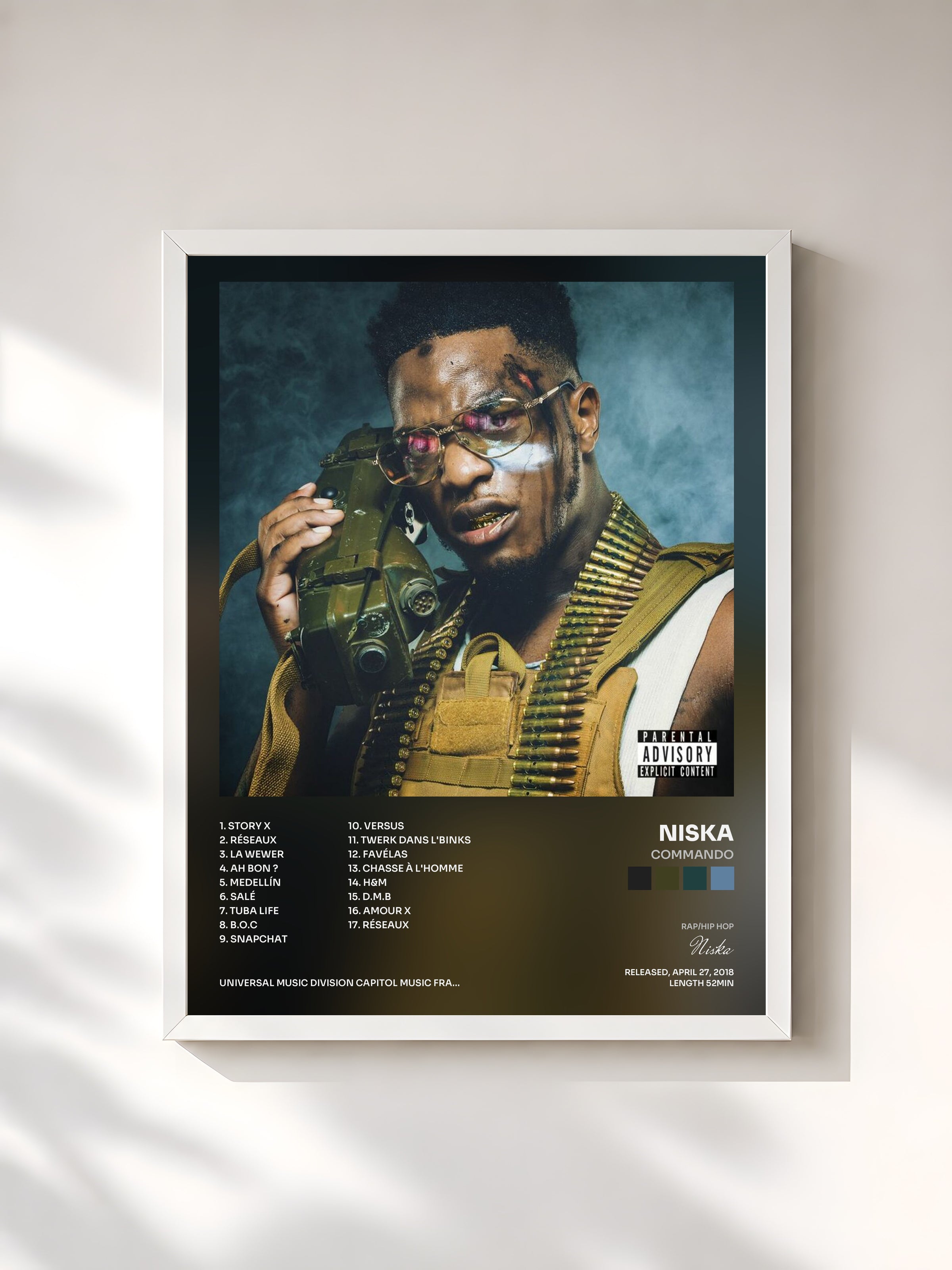 #blanc Tableau de l'album Commando de Niska, cadre blanc, imprimé et encadré en France