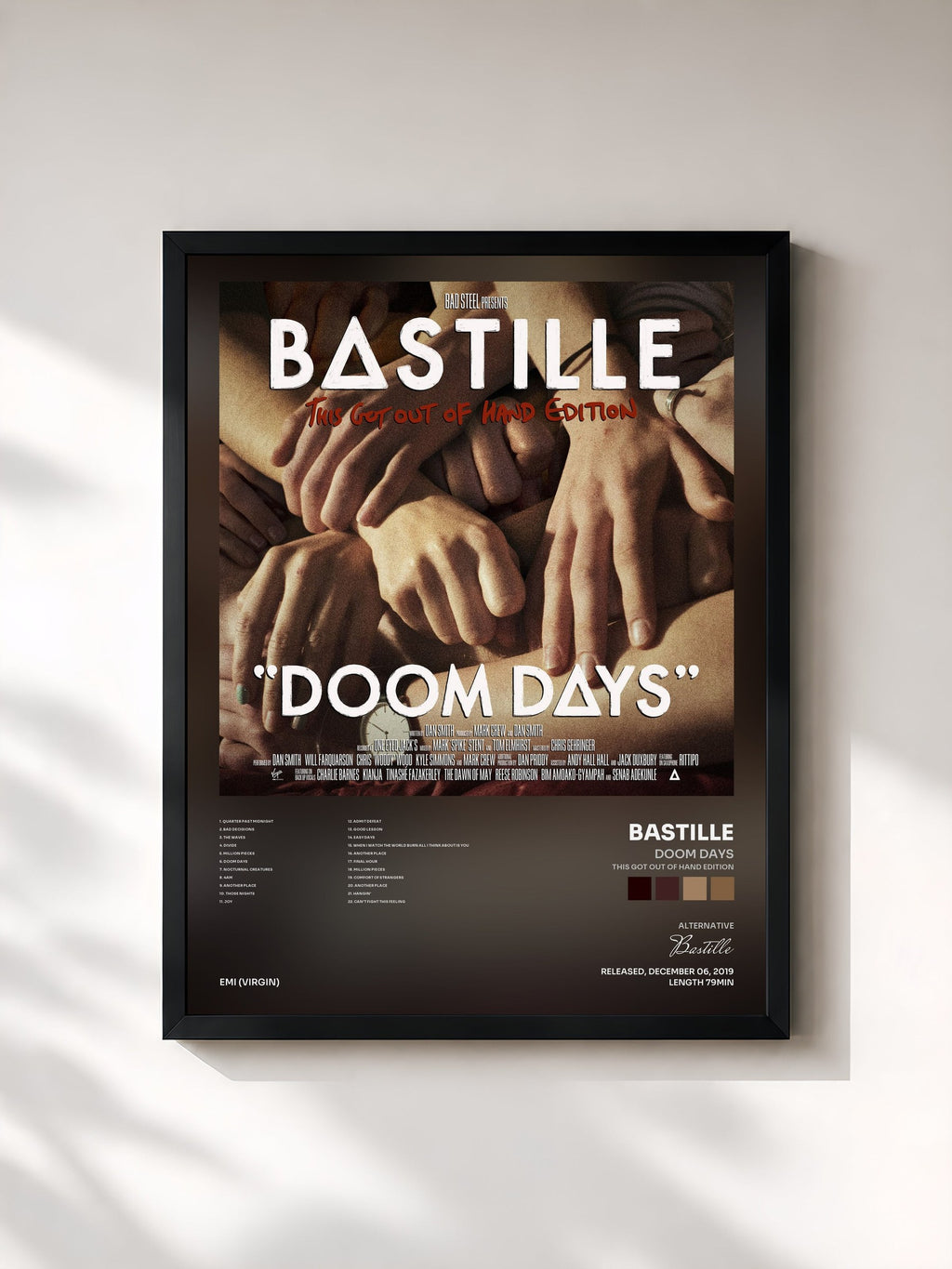 #noir Doom Days (This Got Out Of Hand Edition) von Bastille als gerahmter Kunstdruck, schwarzer Rahmen, gedruckt und gerahmt in Frankreich
