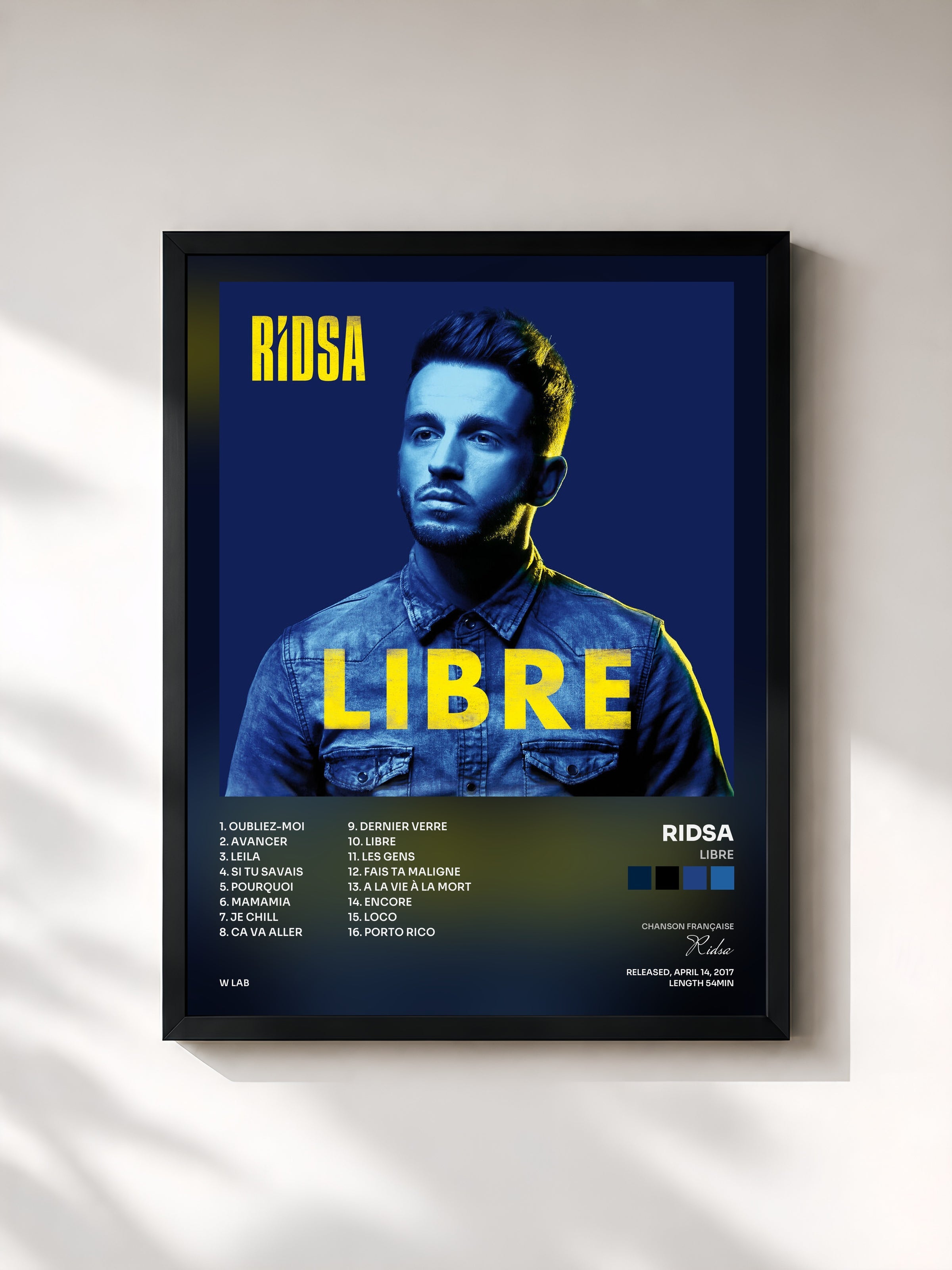 #noir Libre de Ridsa en lámina enmarcada, marco negro, impresa y enmarcada en Francia