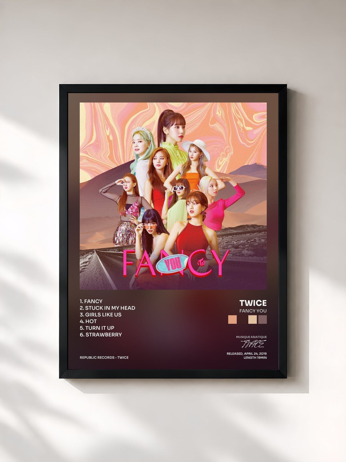 #noir Tableau de l'album FANCY YOU de TWICE, cadre noir, imprimé et encadré en France