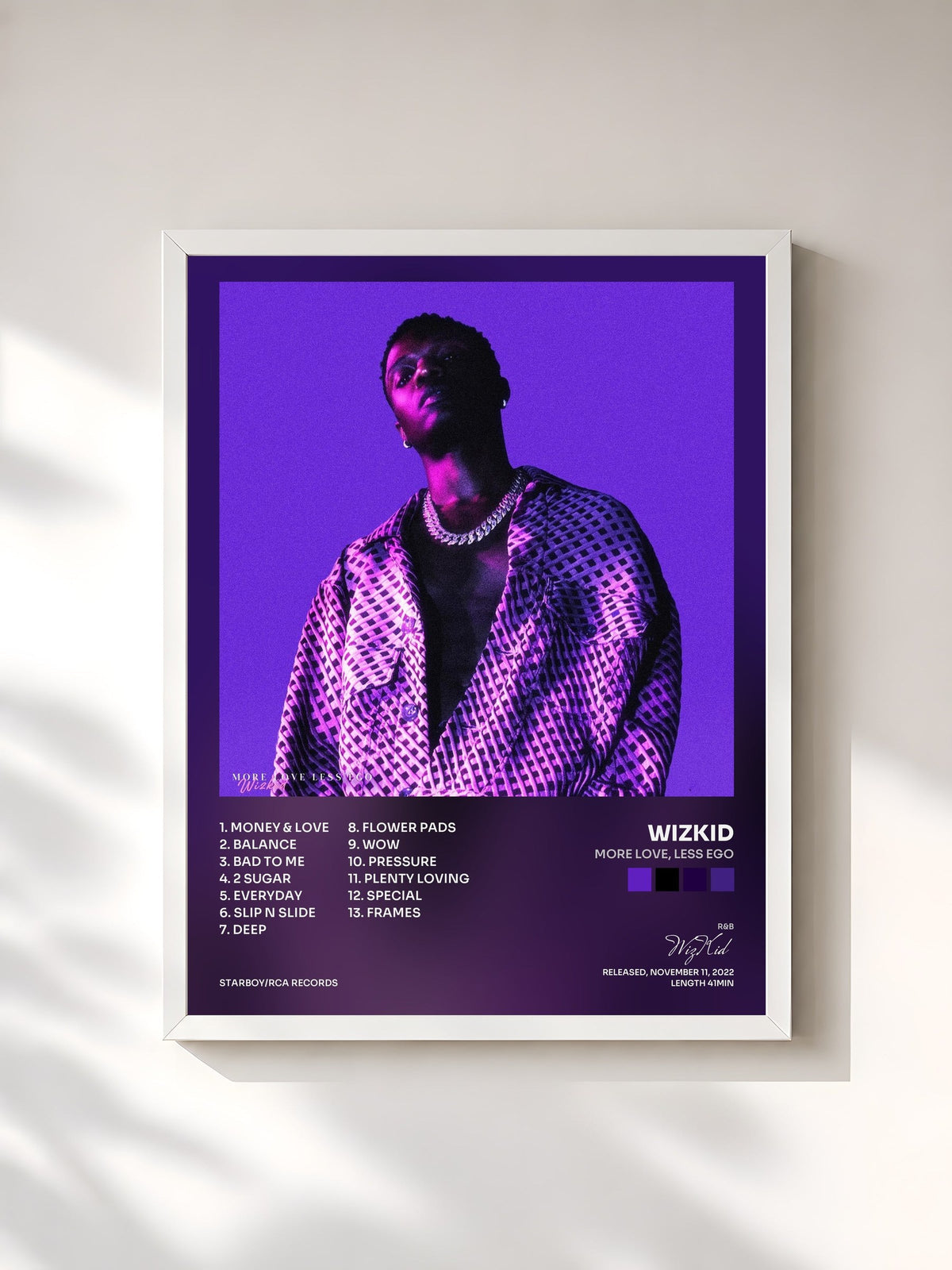 #blanc Tableau de l'album More Love, Less Ego de WizKid, cadre blanc, imprimé et encadré en France