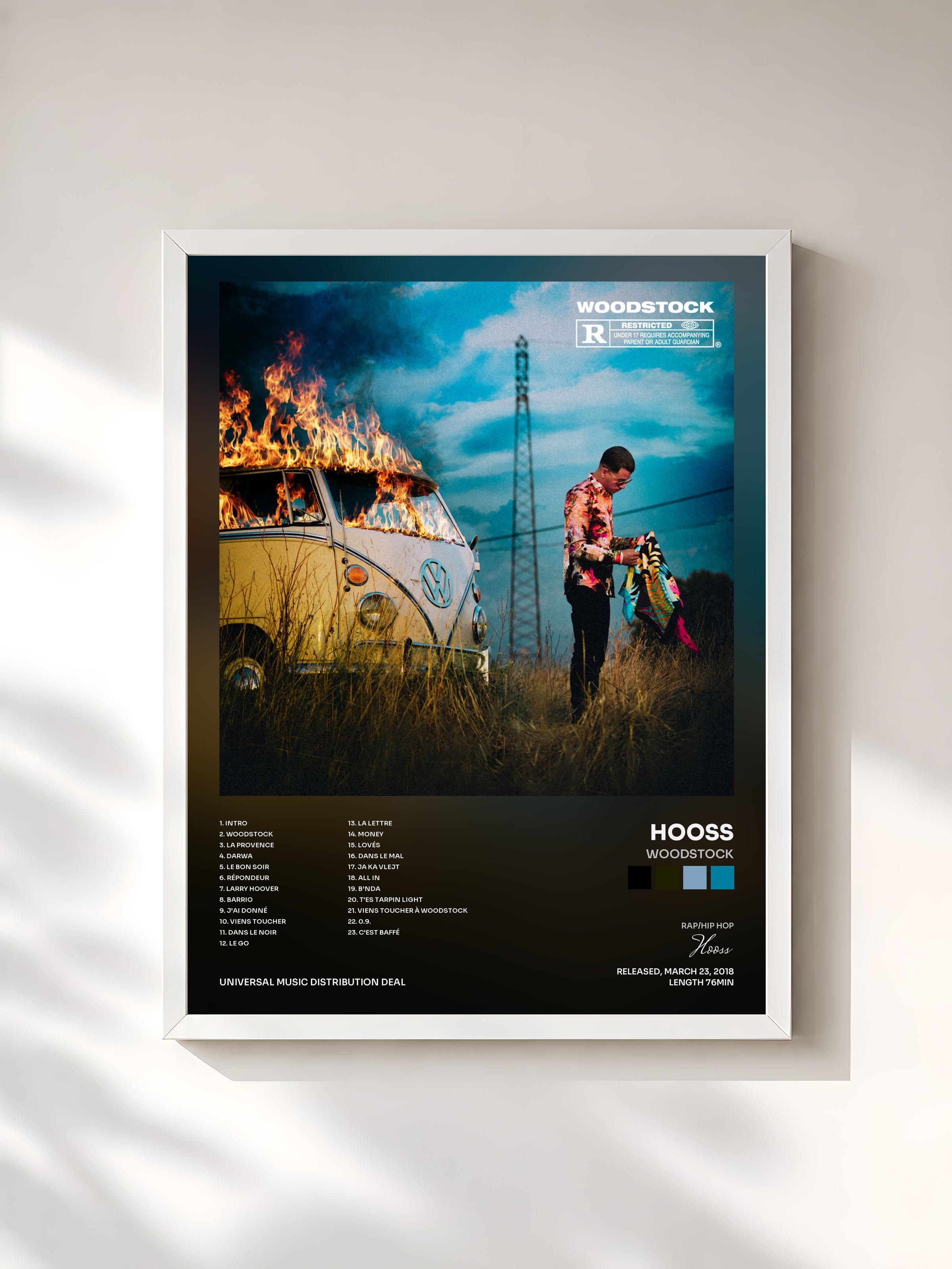 #blanc Woodstock by Hooss as a framed art print, white frame, printed and framed in France