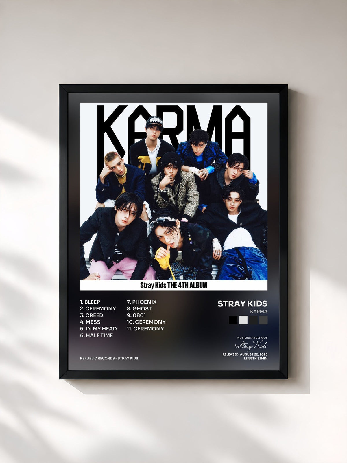 #noir Tableau de l'album KARMA de Stray Kids, cadre noir, imprimé et encadré en France
