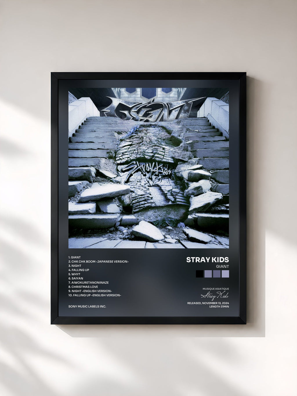 #noir GIANT di Stray Kids in stampa incorniciata, cornice nera, stampata e incorniciata in Francia
