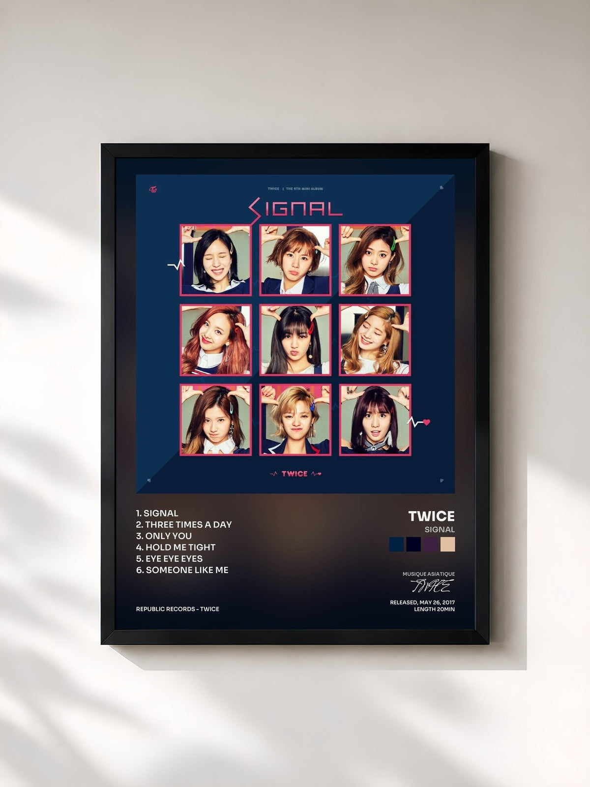 #noir Tableau de l'album SIGNAL de TWICE, cadre noir, imprimé et encadré en France
