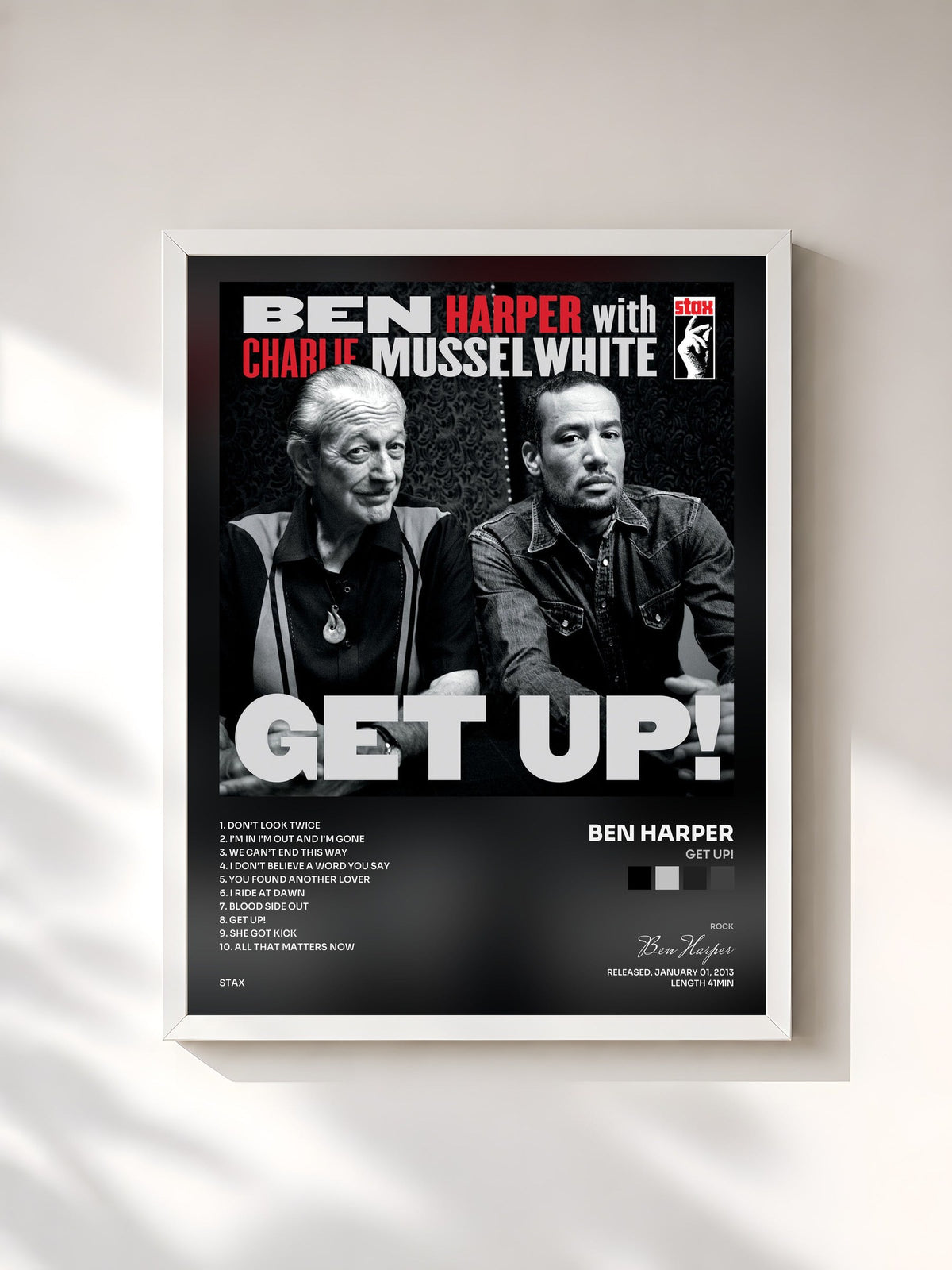 #blanc Get Up! de Ben Harper en lámina enmarcada, marco blanco, impresa y enmarcada en Francia