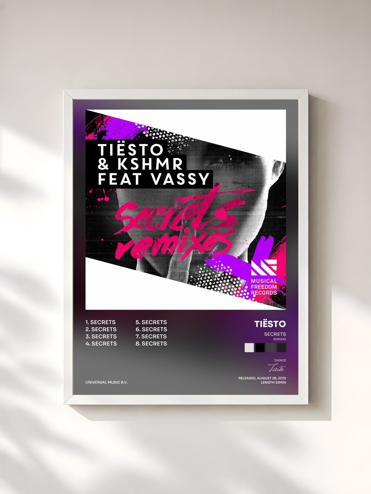 #blanc Tableau de l'album Secrets (Remixes) de Tiësto, cadre blanc, imprimé et encadré en France