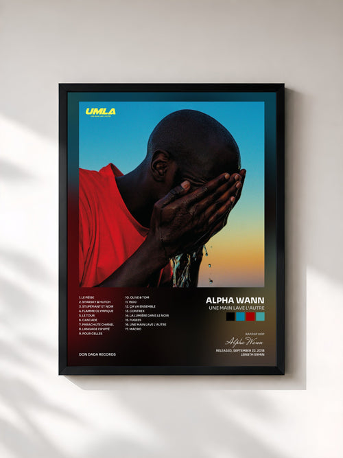 Alpha Wann · UNE MAIN LAVE L'AUTRE — Gerahmter Kunstdruck