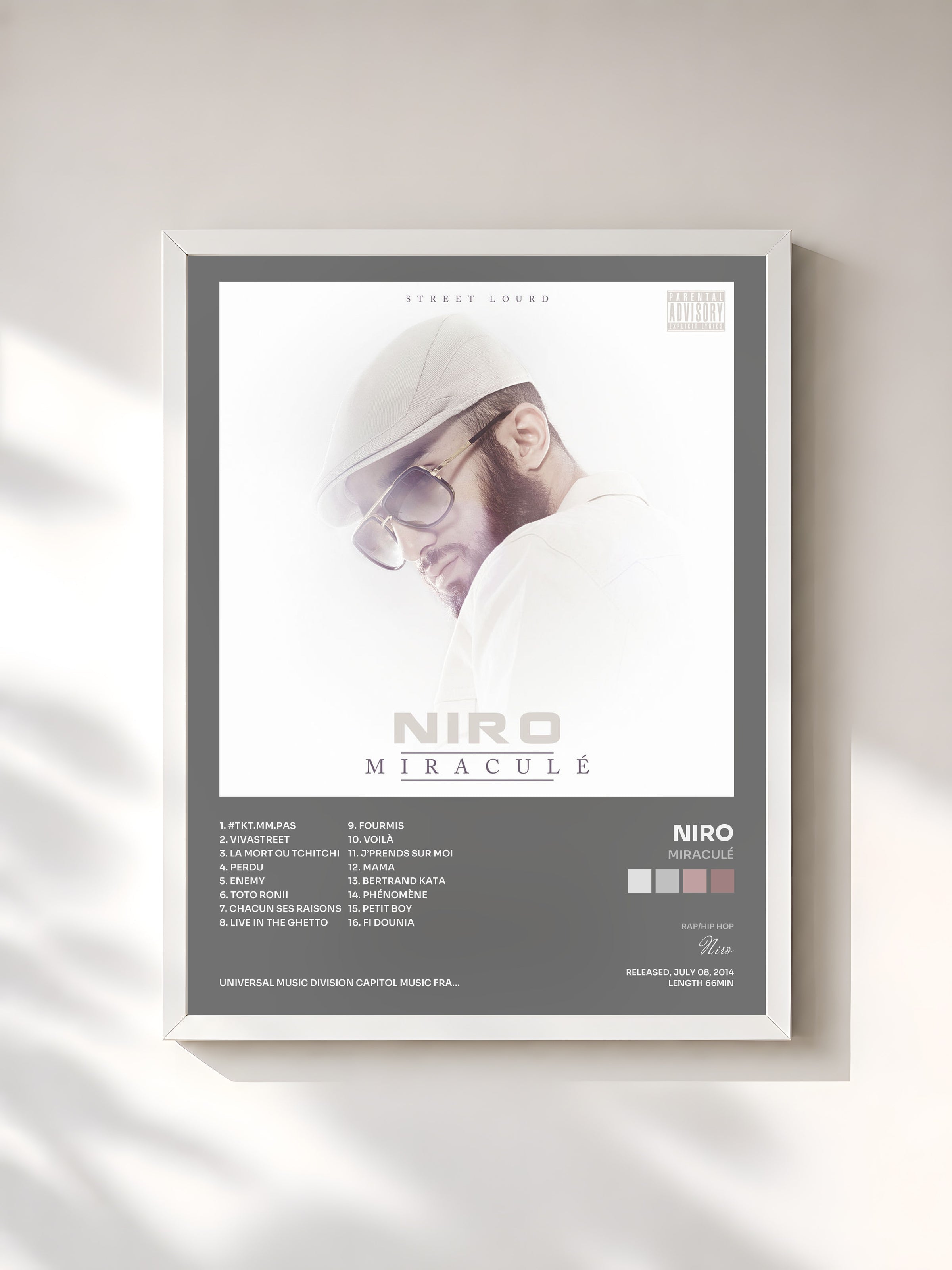 #blanc Miraculé by Niro as a framed art print, white frame, printed and framed in France