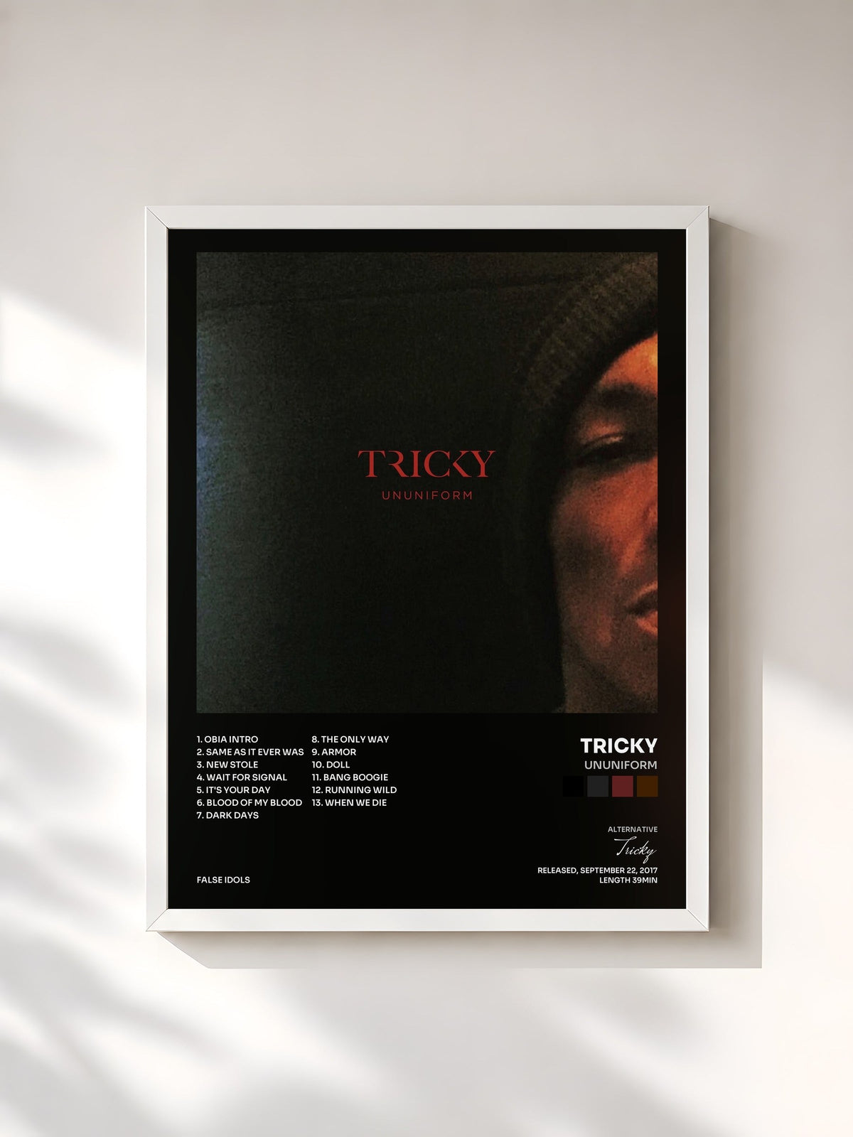 #blanc Tableau de l'album ununiform de Tricky, cadre blanc, imprimé et encadré en France