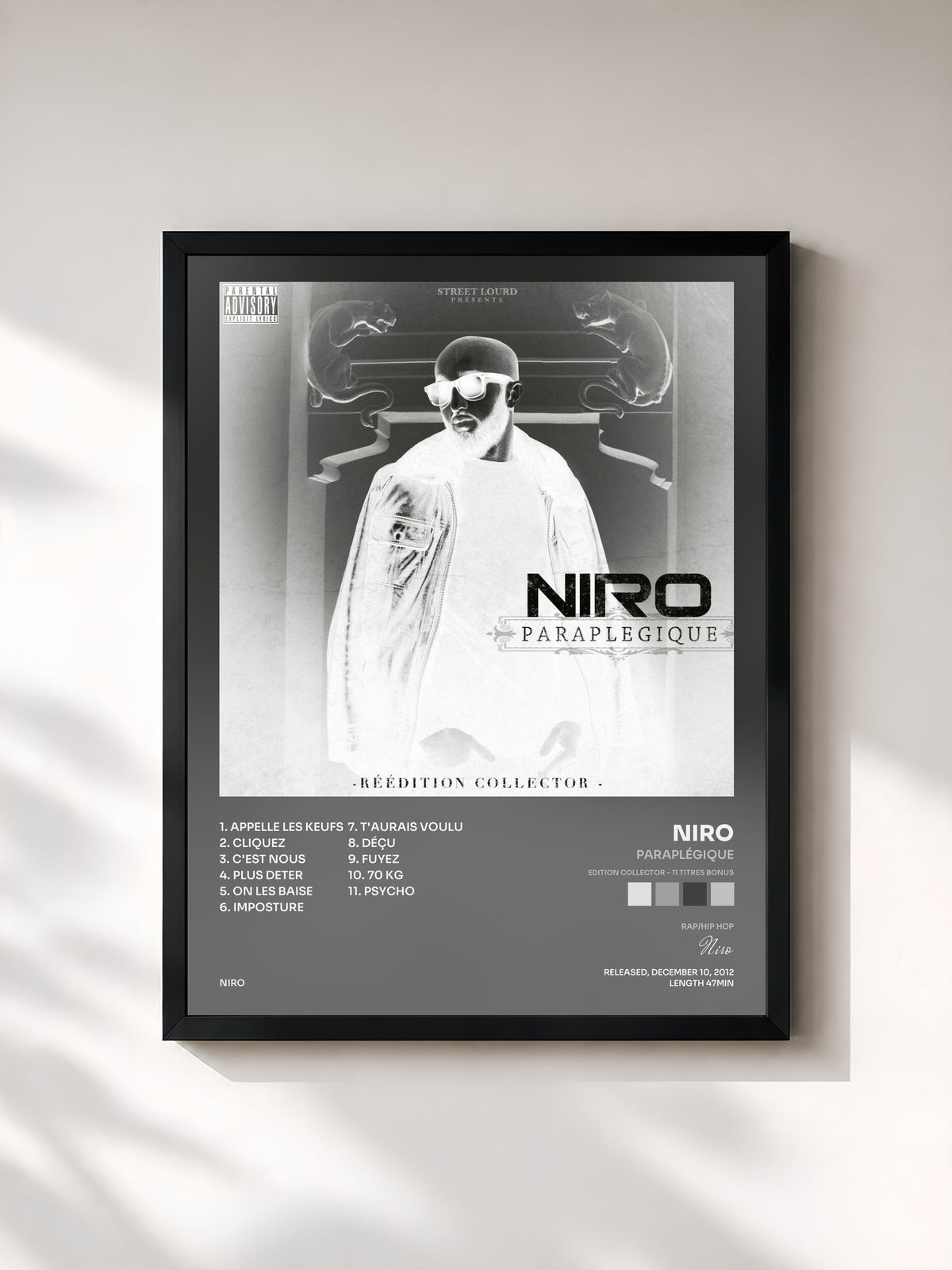 #noir Tableau de l'album Paraplégique (Edition Collector - 11 titres Bonus) de Niro, cadre noir, imprimé et encadré en France