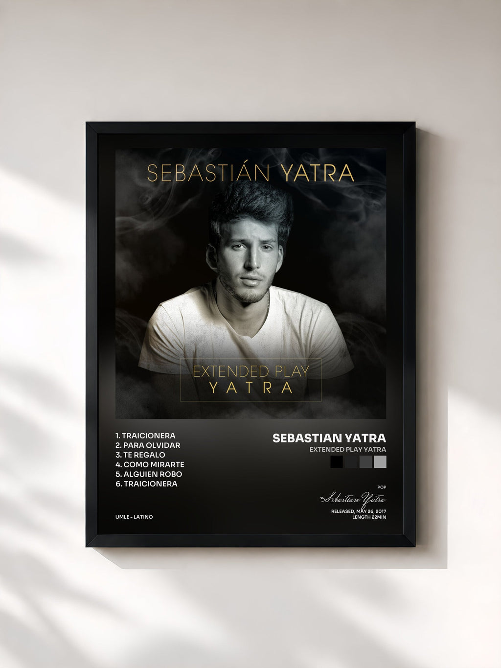 #noir Tableau de l'album Extended Play Yatra de Sebastian Yatra, cadre noir, imprimé et encadré en France