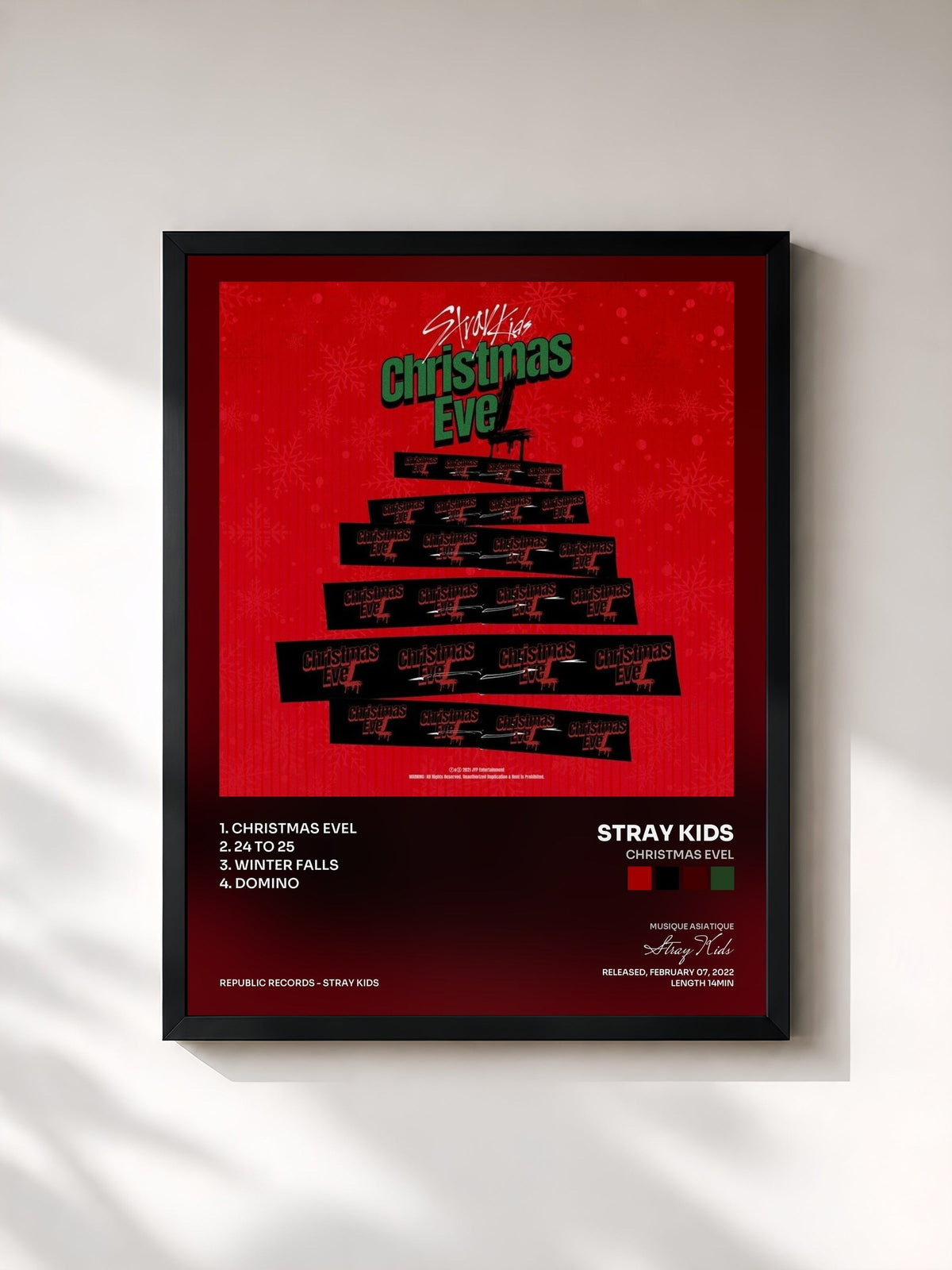 #noir Tableau de l'album Christmas EveL de Stray Kids, cadre noir, imprimé et encadré en France