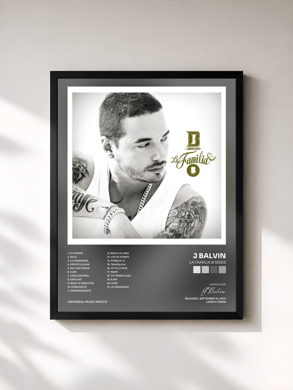 #noir Tableau de l'album La Familia B Sides de J Balvin, cadre noir, imprimé et encadré en France