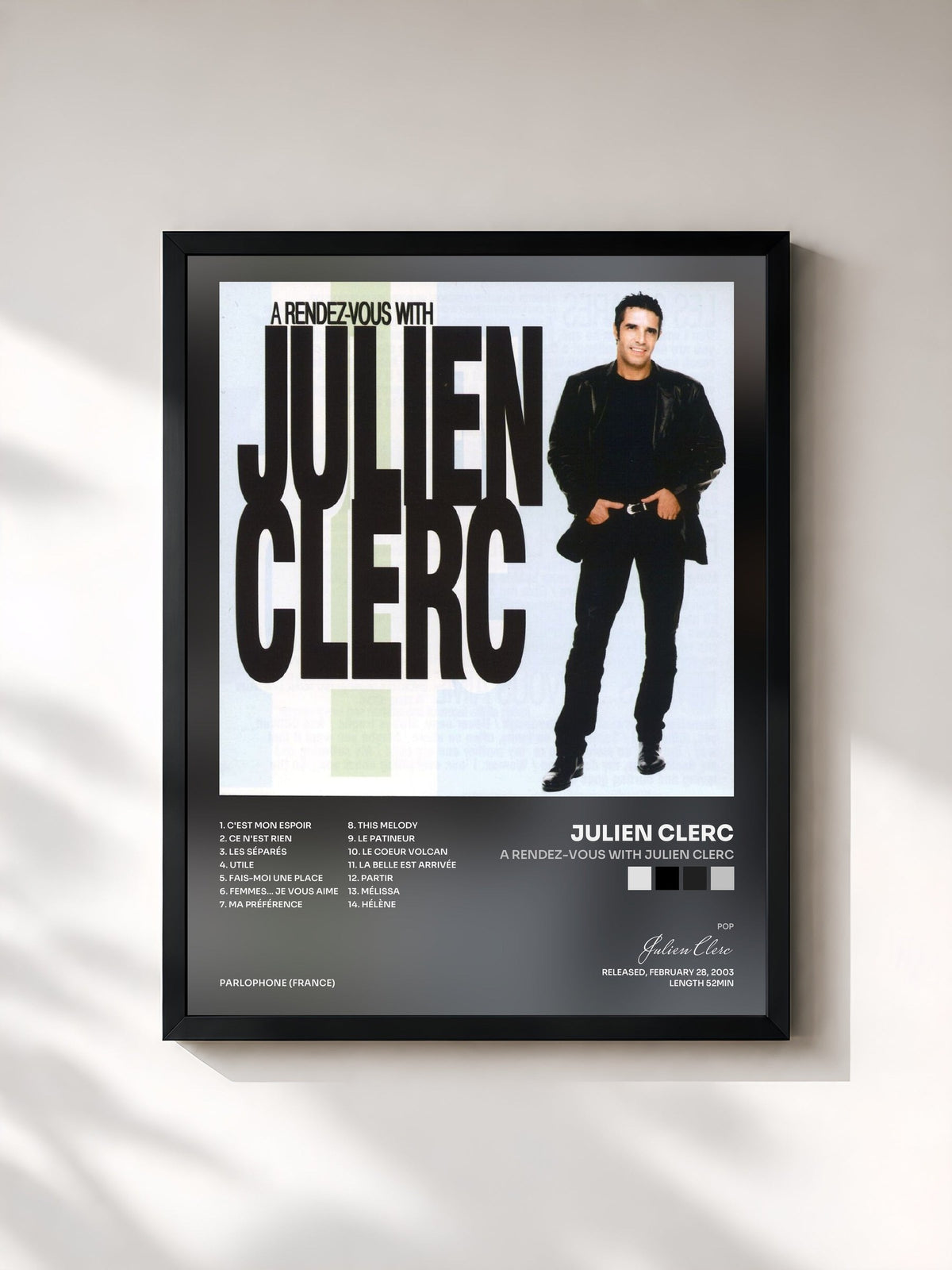 #noir A Rendez-Vous With Julien Clerc von Julien Clerc als gerahmter Kunstdruck, schwarzer Rahmen, gedruckt und gerahmt in Frankreich