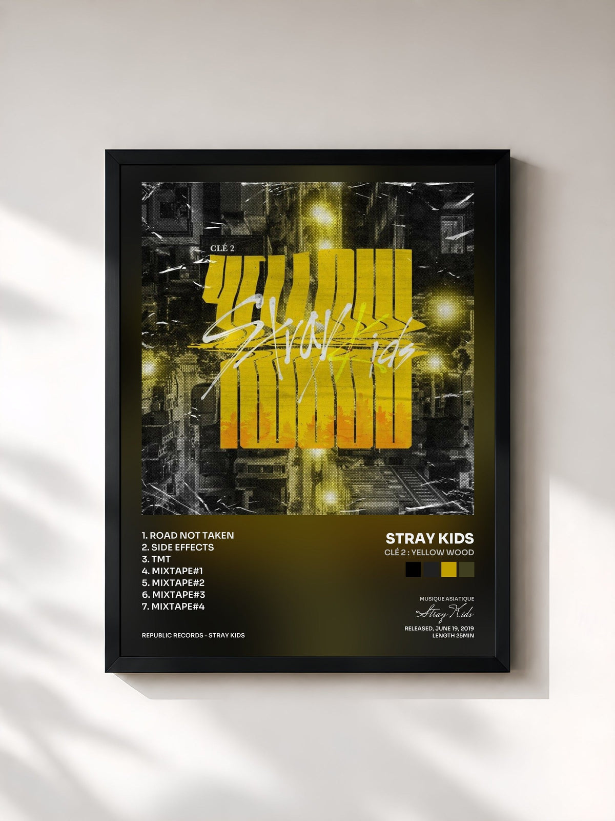 #noir Tableau de l'album Clé 2 : Yellow Wood de Stray Kids, cadre noir, imprimé et encadré en France