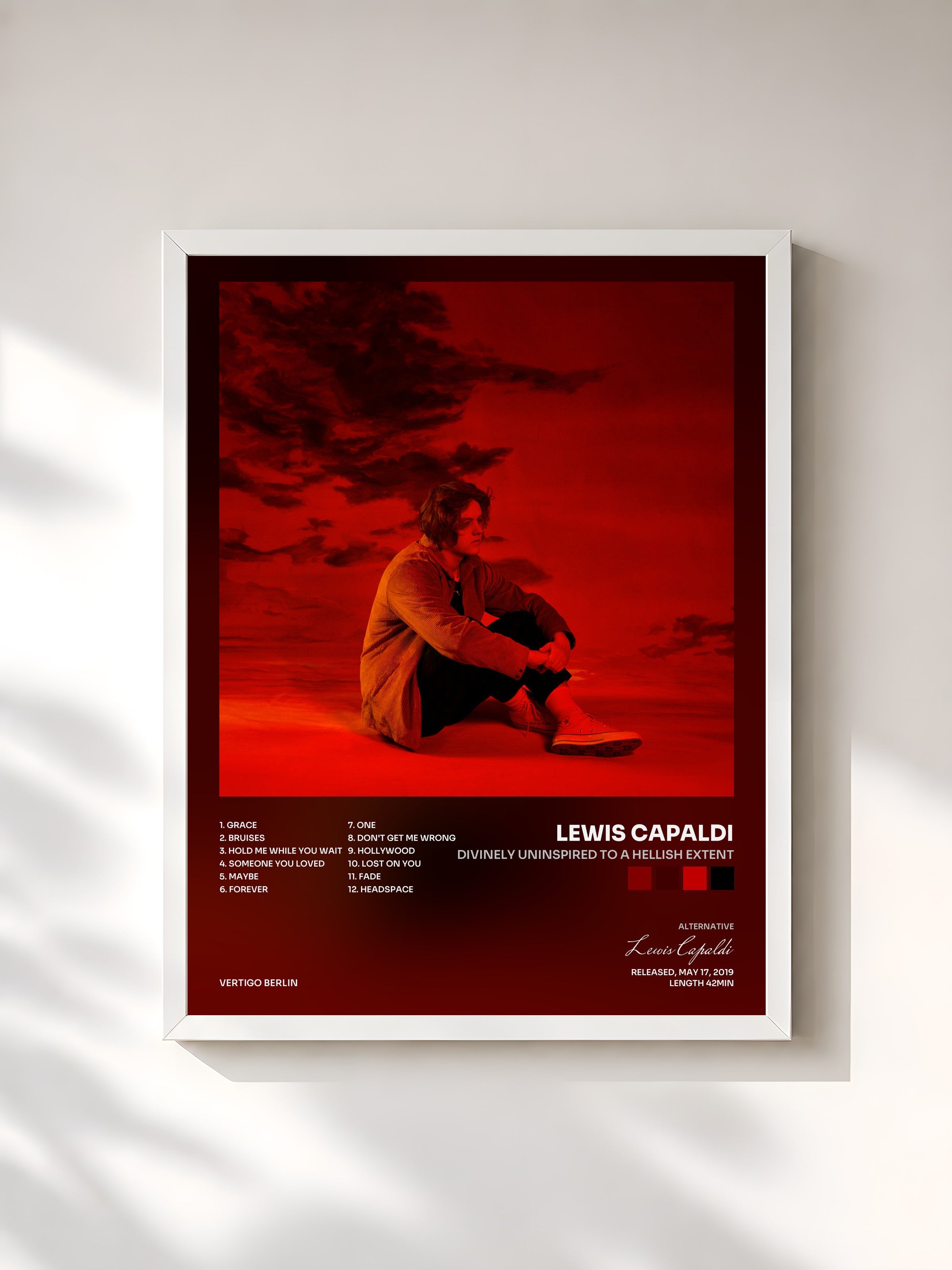 #blanc Divinely Uninspired To A Hellish Extent de Lewis Capaldi en lámina enmarcada, marco blanco, impresa y enmarcada en Francia