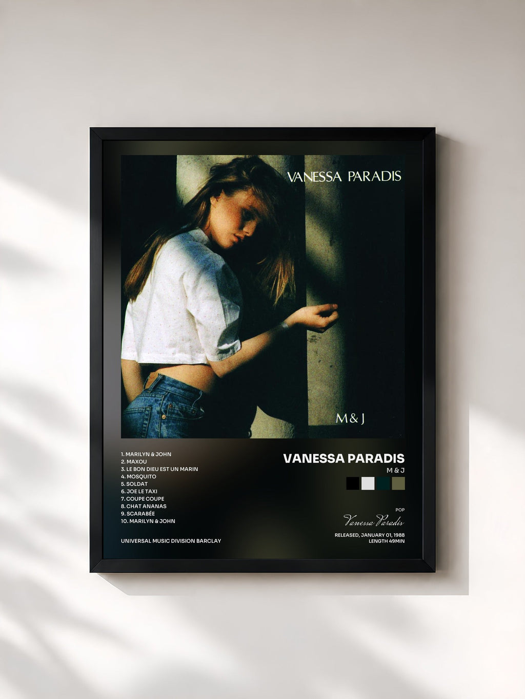 #noir M & J von Vanessa Paradis als gerahmter Kunstdruck, schwarzer Rahmen, gedruckt und gerahmt in Frankreich
