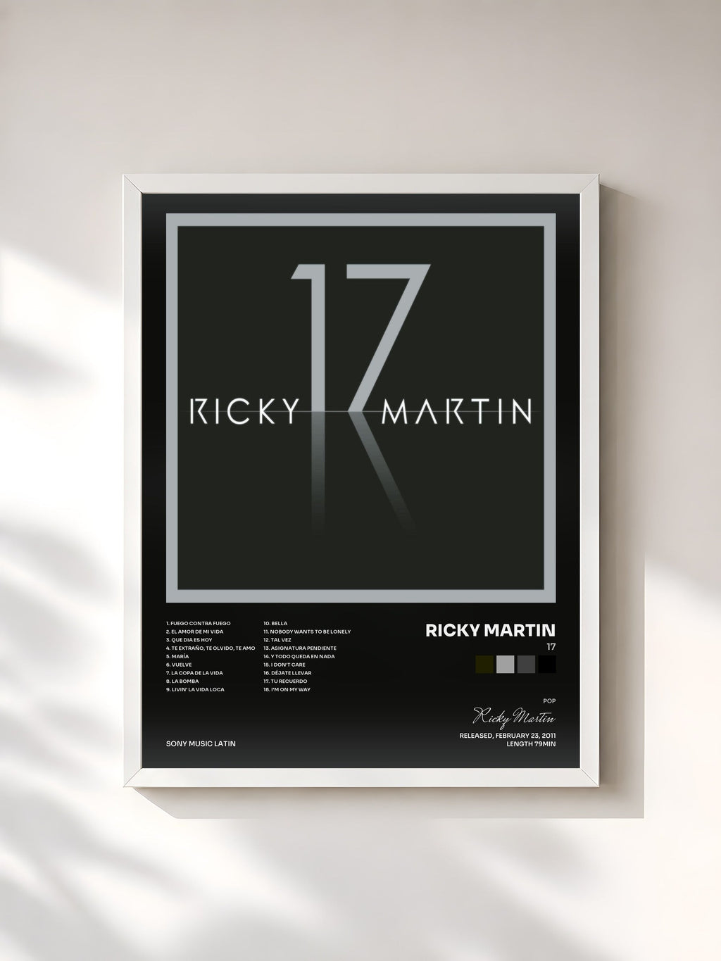 #blanc 17 von Ricky Martin als gerahmter Kunstdruck, weißer Rahmen, gedruckt und gerahmt in Frankreich