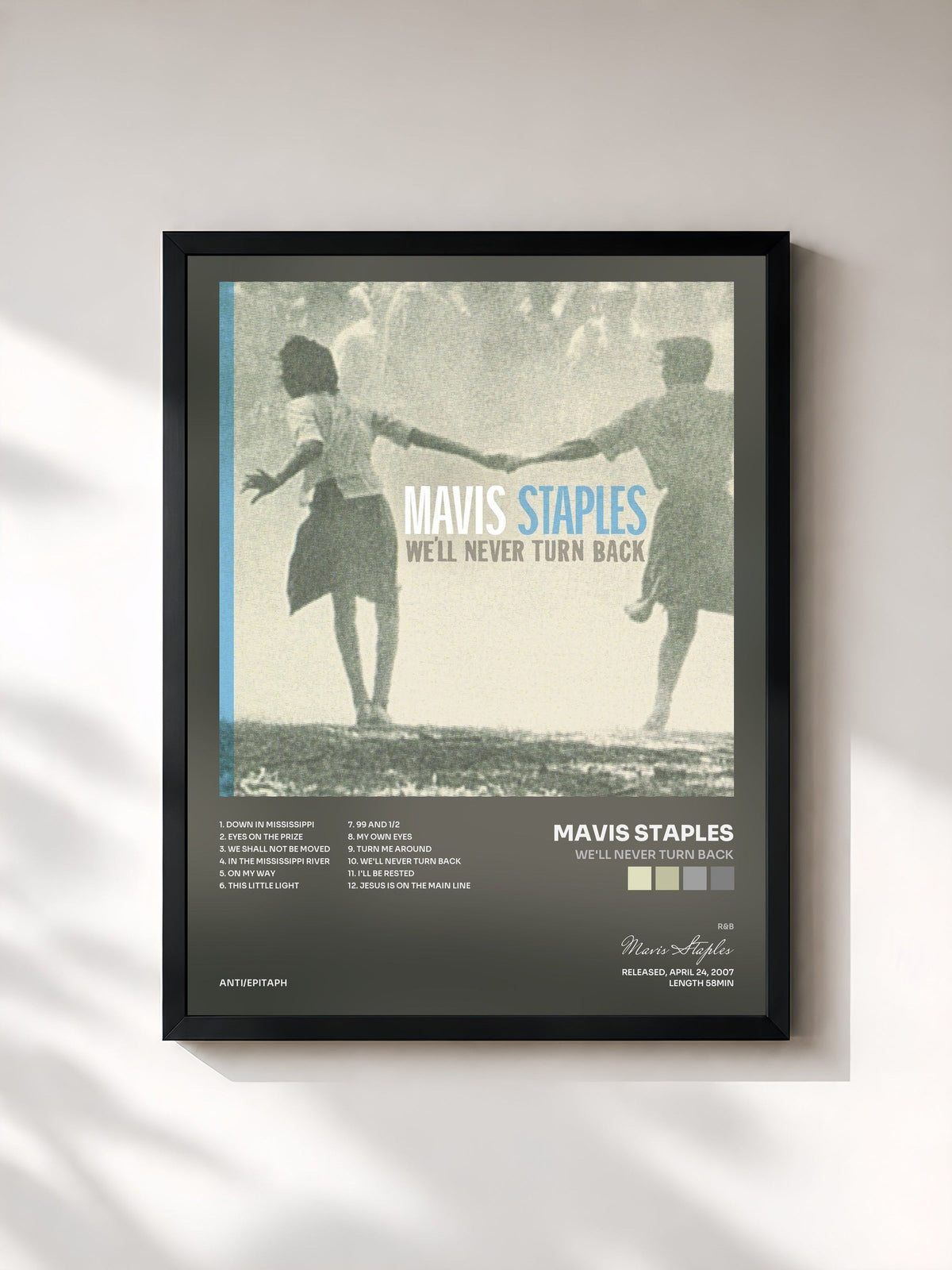 #noir Tableau de l'album We'll Never Turn Back de Mavis Staples, cadre noir, imprimé et encadré en France