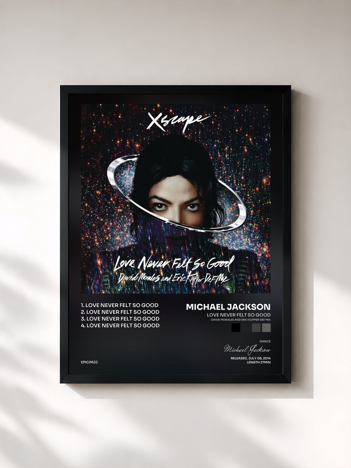 #noir Tableau de l'album Love Never Felt So Good (David Morales and Eric Kupper Def Mix) de Michael Jackson, cadre noir, imprimé et encadré en France