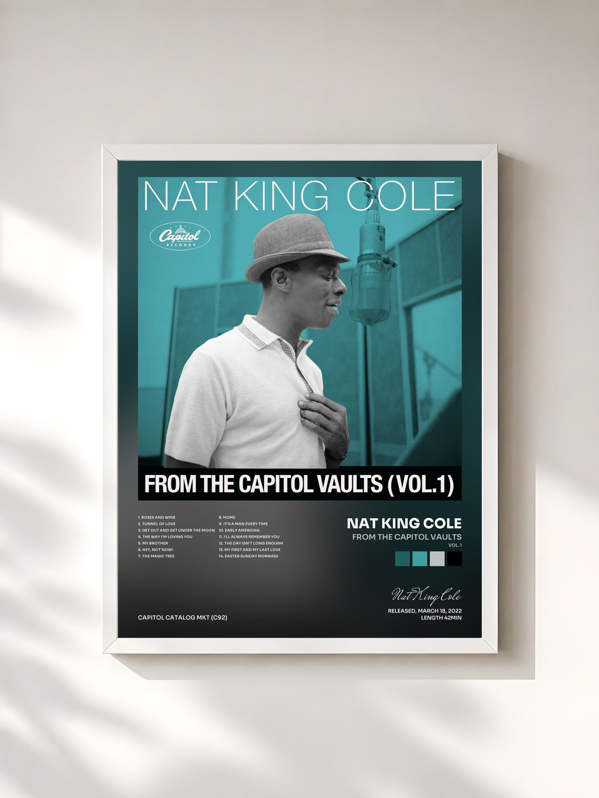 #blanc From The Capitol Vaults (Vol. 1) von Nat King Cole als gerahmter Kunstdruck, weißer Rahmen, gedruckt und gerahmt in Frankreich