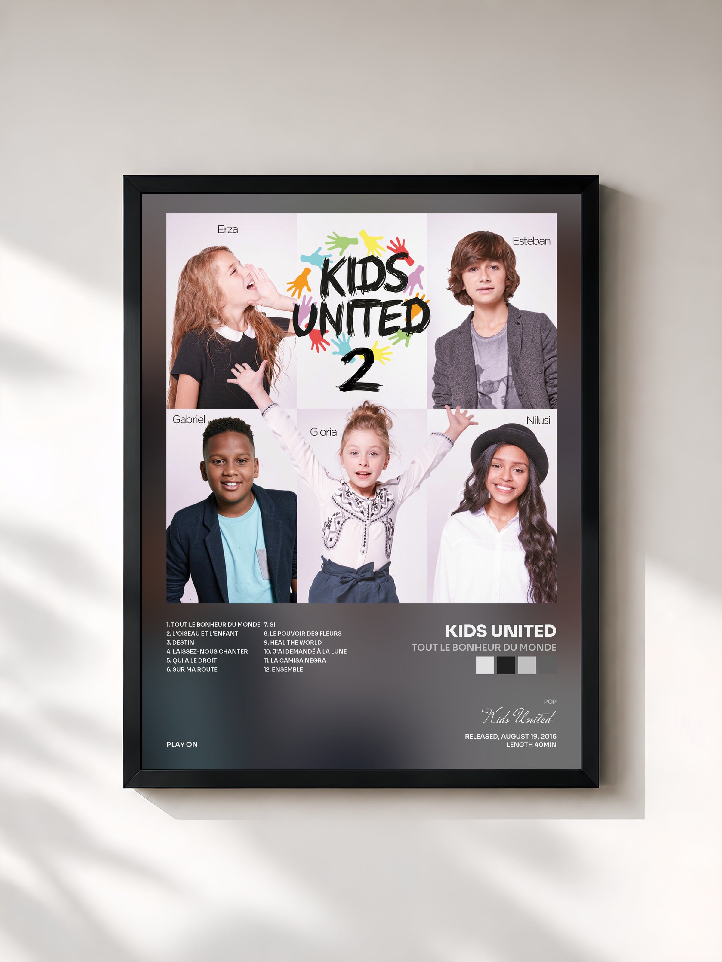#noir Tableau de l'album Tout le bonheur du monde de Kids United, cadre noir, imprimé et encadré en France