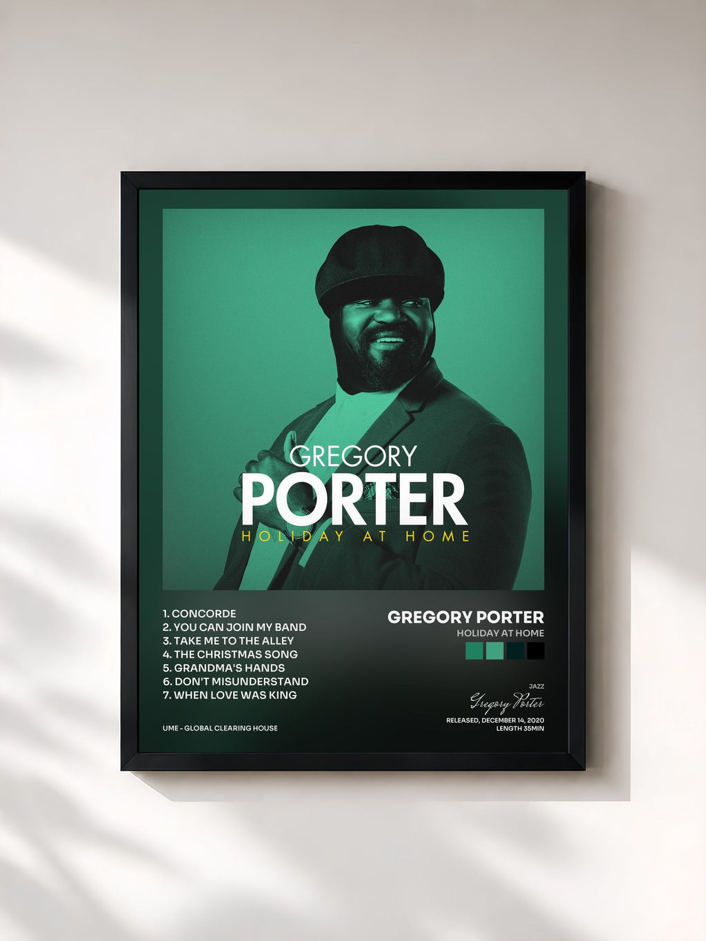 #noir Holiday At Home di Gregory Porter in stampa incorniciata, cornice nera, stampata e incorniciata in Francia