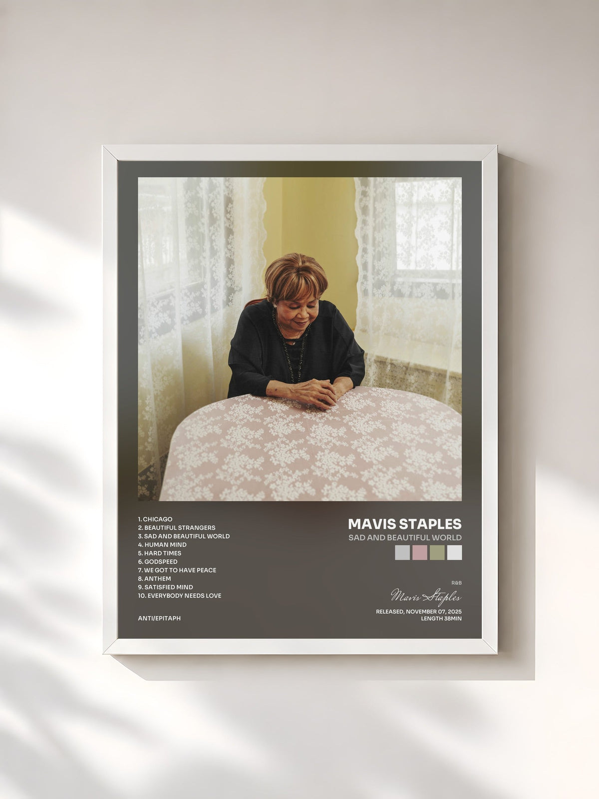 #blanc Tableau de l'album Sad And Beautiful World de Mavis Staples, cadre blanc, imprimé et encadré en France