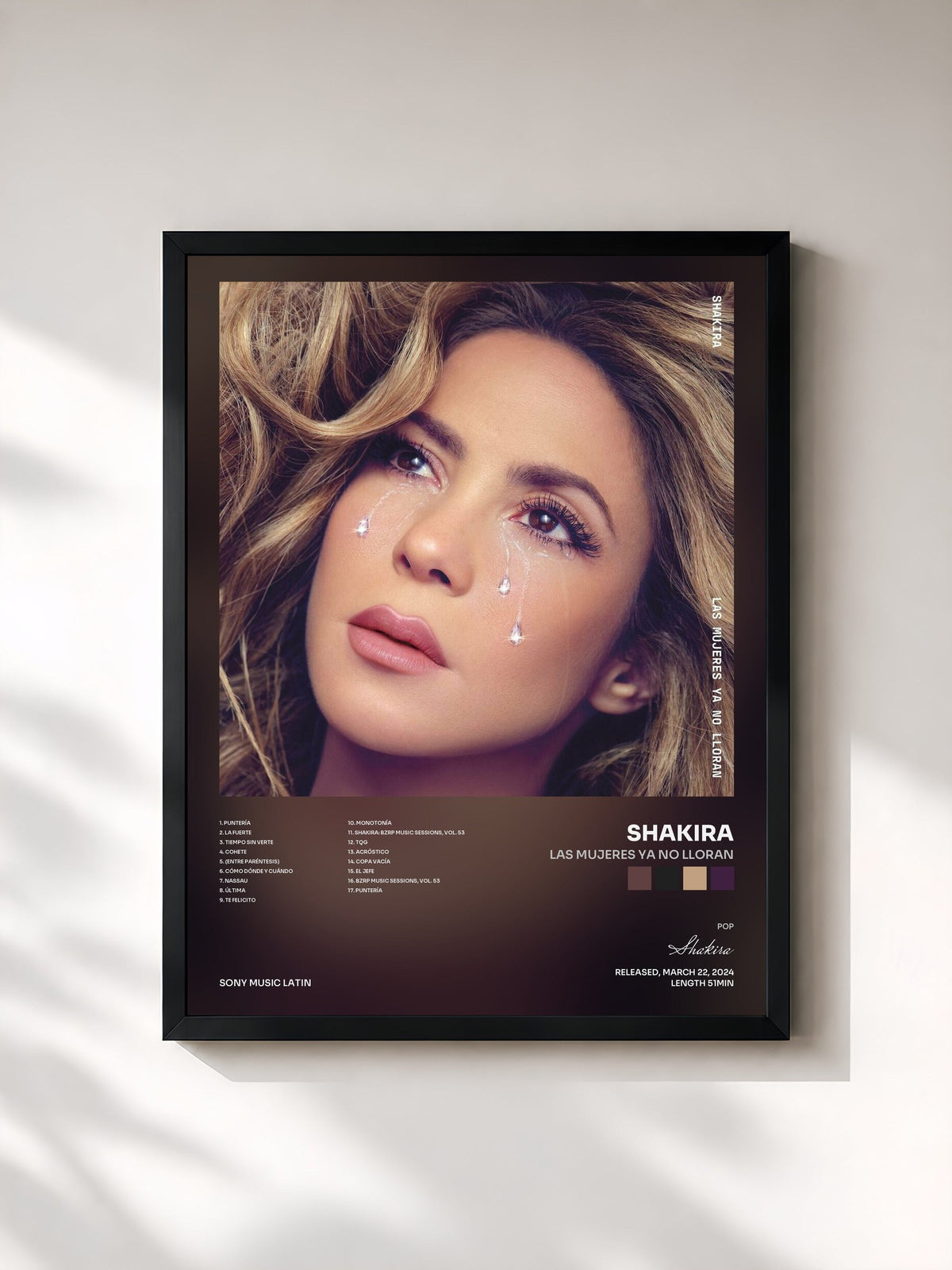 #noir Tableau de l'album Las Mujeres Ya No Lloran de Shakira, cadre noir, imprimé et encadré en France
