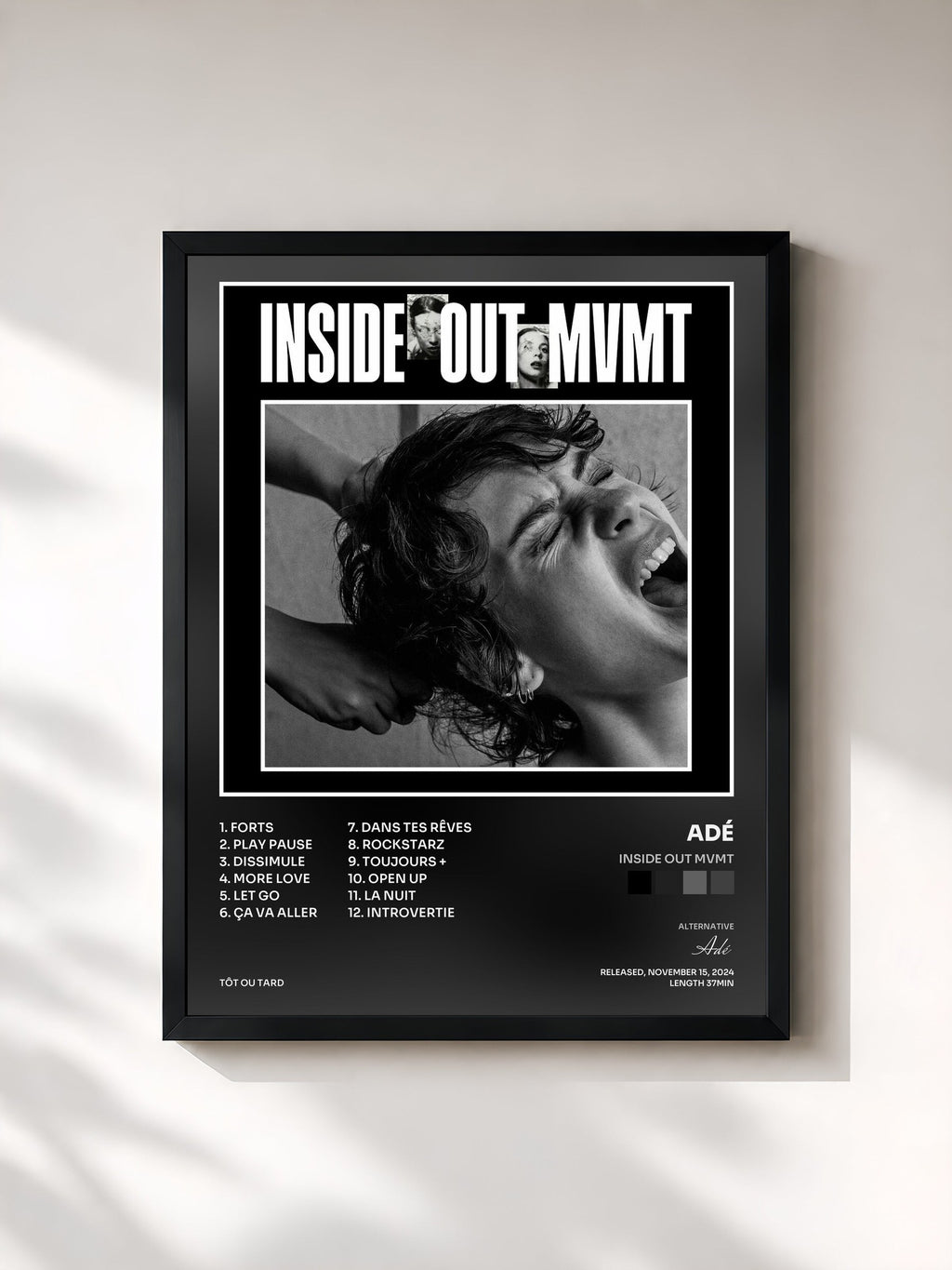 #noir Tableau de l'album INSIDE OUT MVMT de Adé, cadre noir, imprimé et encadré en France