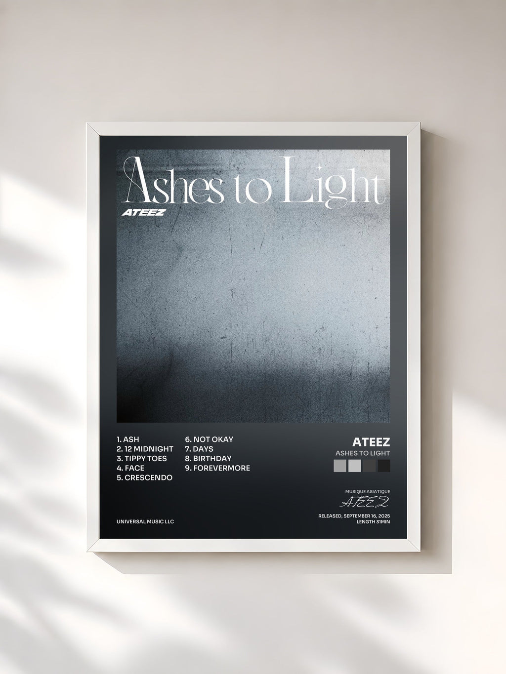 #blanc Tableau de l'album Ashes to Light de ATEEZ, cadre blanc, imprimé et encadré en France
