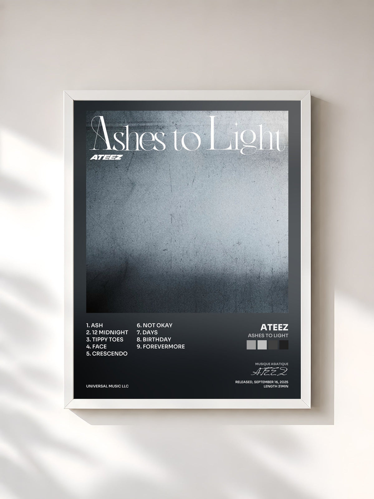 #blanc Tableau de l'album Ashes to Light de ATEEZ, cadre blanc, imprimé et encadré en France
