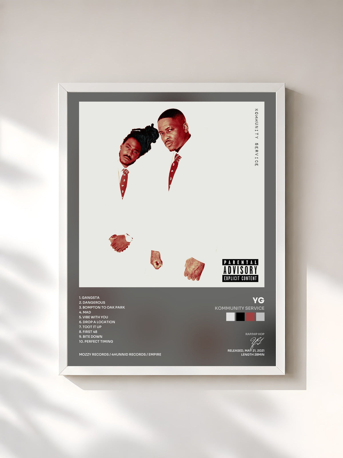 #blanc Tableau de l'album Kommunity Service de YG, cadre blanc, imprimé et encadré en France
