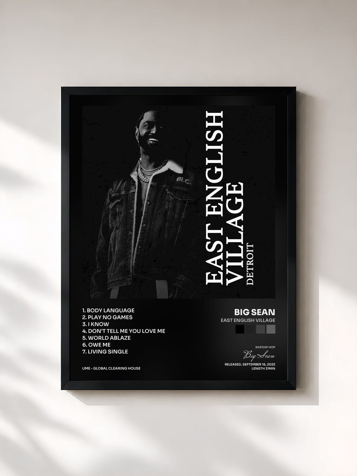 #noir Tableau de l'album East English Village de Big Sean, cadre noir, imprimé et encadré en France