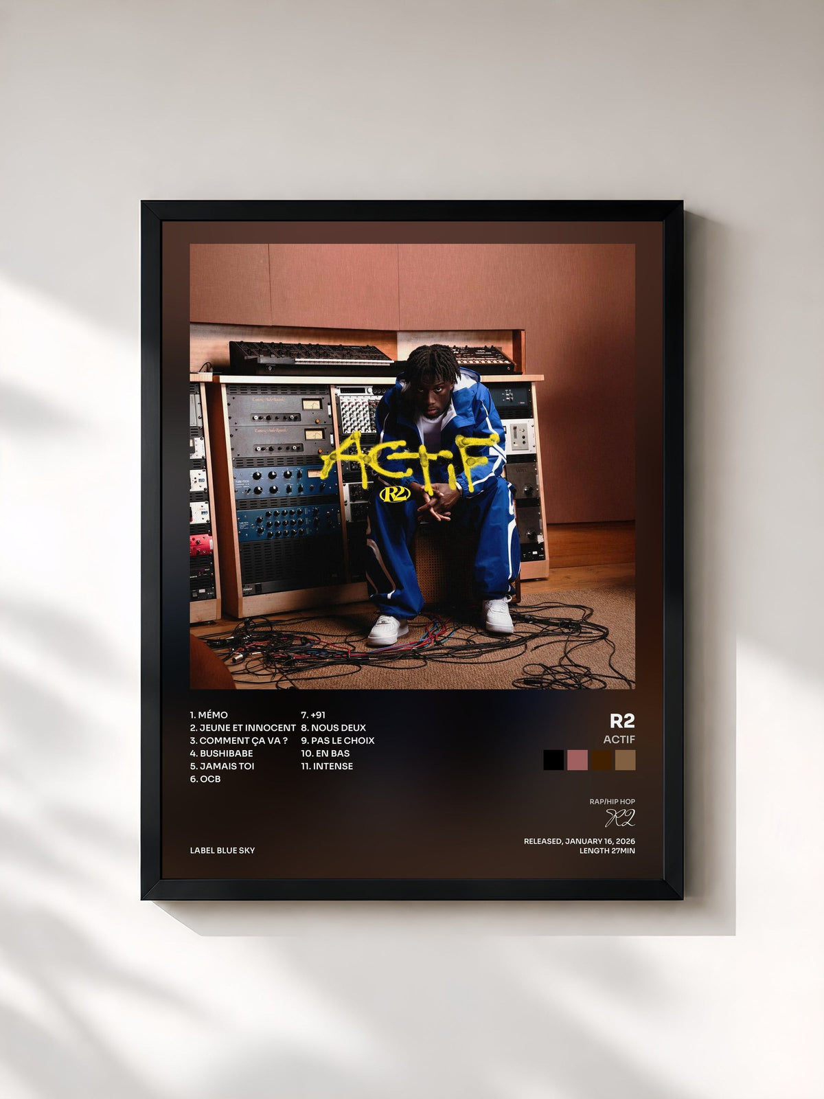 #noir ACTIF by R2 as a framed art print, black frame, printed and framed in France