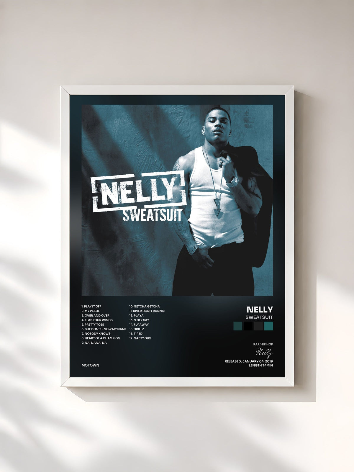 #blanc Sweatsuit di Nelly in stampa incorniciata, cornice bianca, stampata e incorniciata in Francia